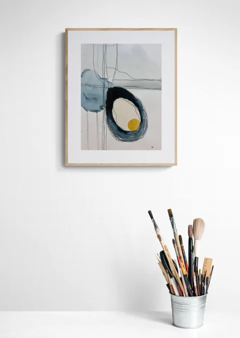 Minimal Oyster Shell with Golden Pearl